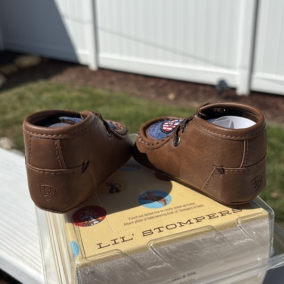 Ariat Lil’ Stompers USA Spitfire, American Flag Ariat logo,easy on/off booties - Picture 6 of 10